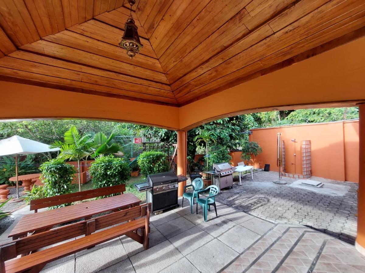 Beau Vallon Villa Self Catering With Pool Dış mekan fotoğraf