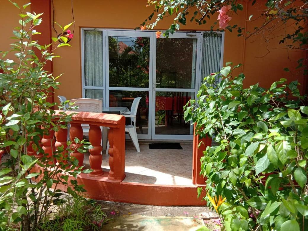 Beau Vallon Villa Self Catering With Pool Dış mekan fotoğraf